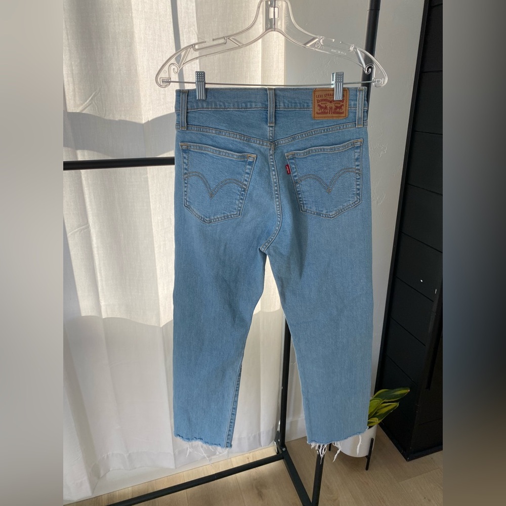 Levi's Wedgie Straight Light Blue Distressed Denim Jeans Women Button Accents